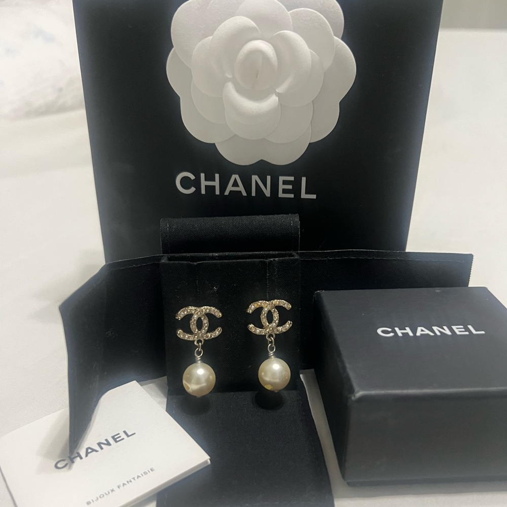 CHANEL Gold and Cream Pearl Logo Earrings